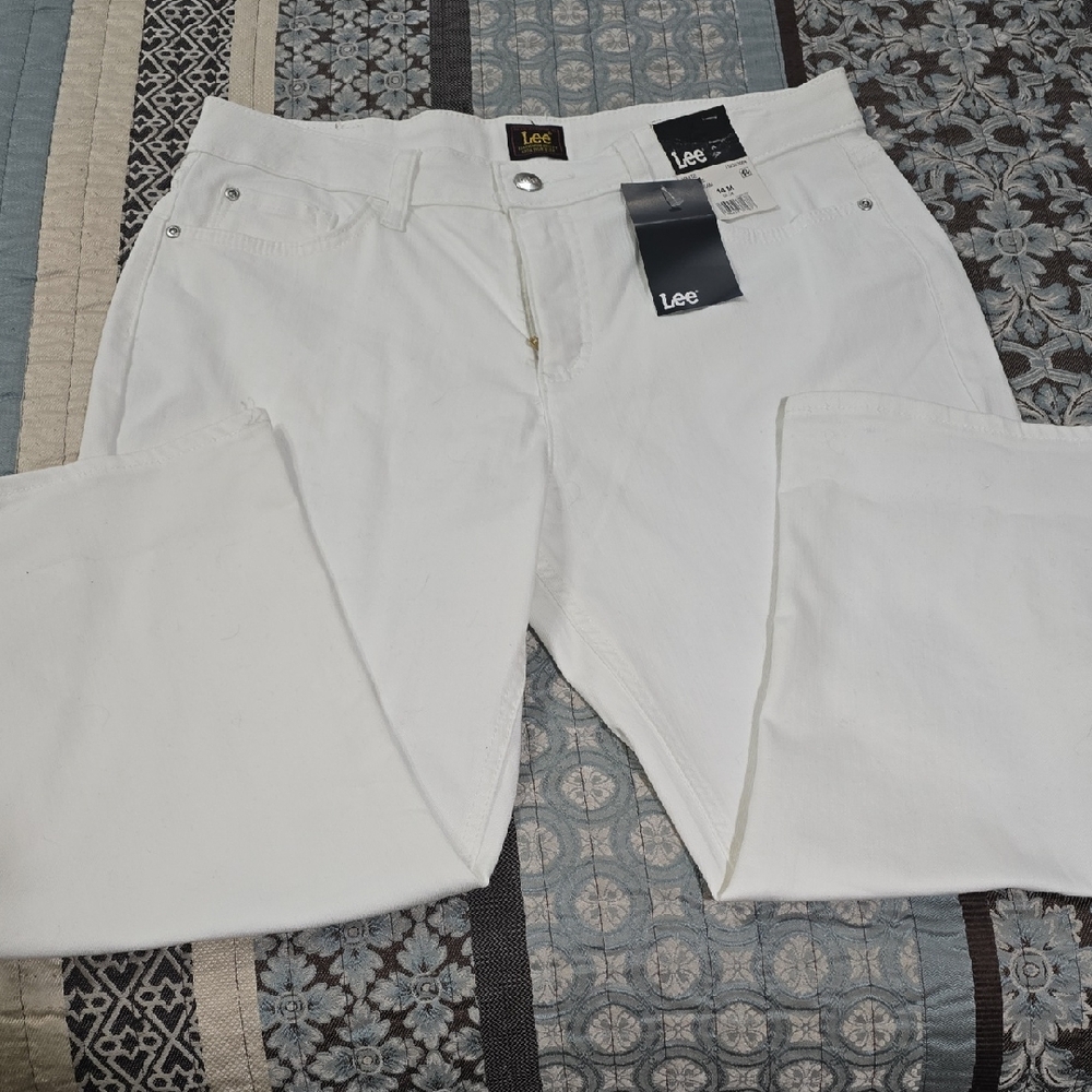 NWT Lee Women's Classic White Denim Jeans Size 14M